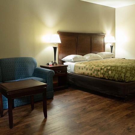 Econo Lodge Near Fort Gregg-Adams I-295 Хопуэлл Экстерьер фото