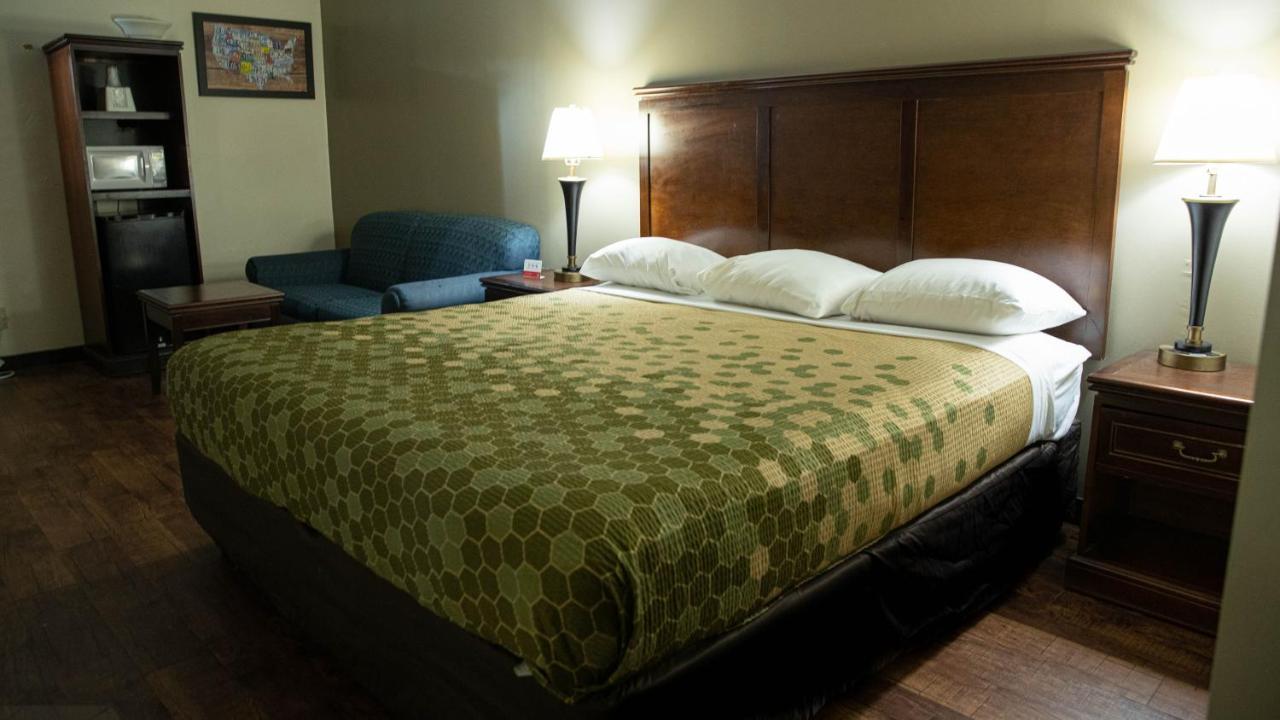 Econo Lodge Near Fort Gregg-Adams I-295 Хопуэлл Экстерьер фото