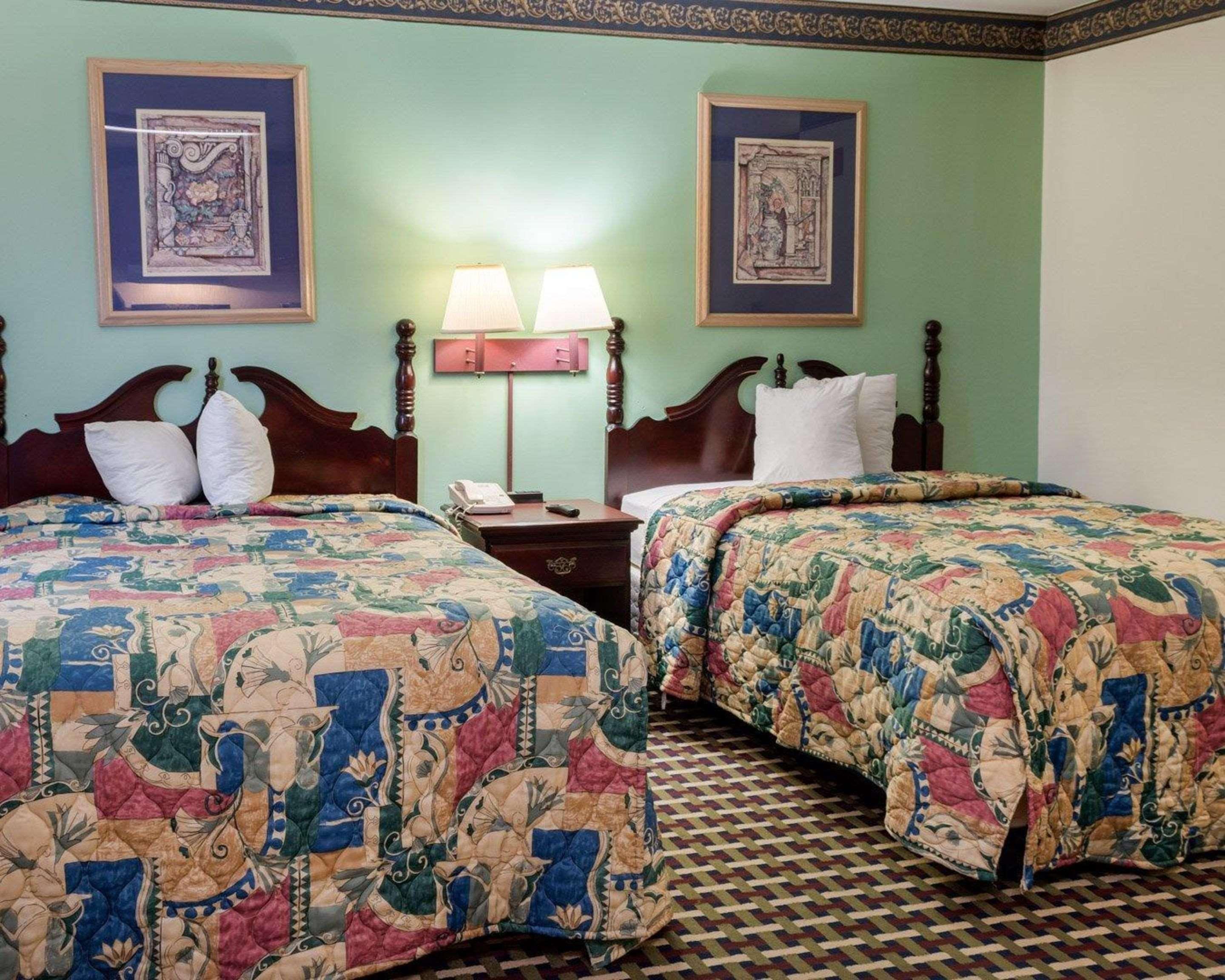 Econo Lodge Near Fort Gregg-Adams I-295 Хопуэлл Экстерьер фото